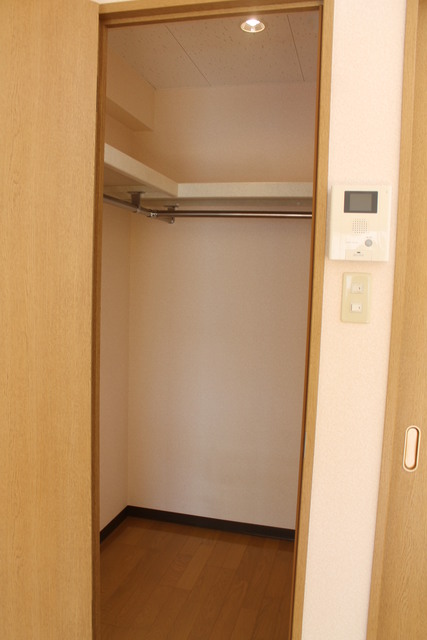 収納　ウォークインクローゼット付き！