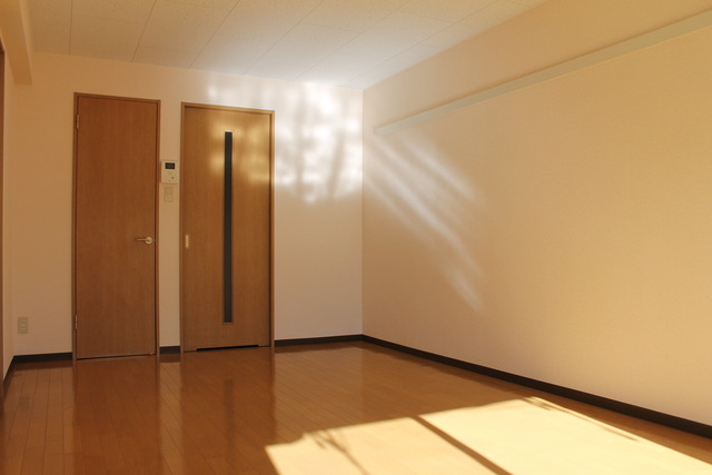 居室・リビング　洋室！