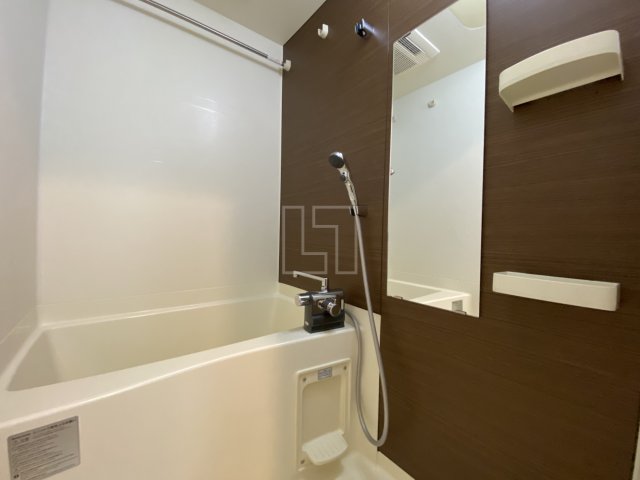 バス・シャワールーム　ルクレ難波　浴室