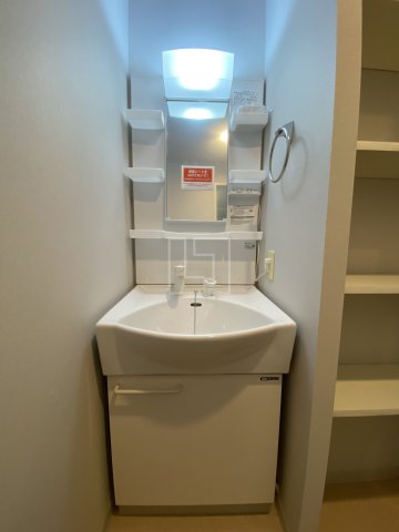 洗面設備　ルクレ難波　独立洗面台