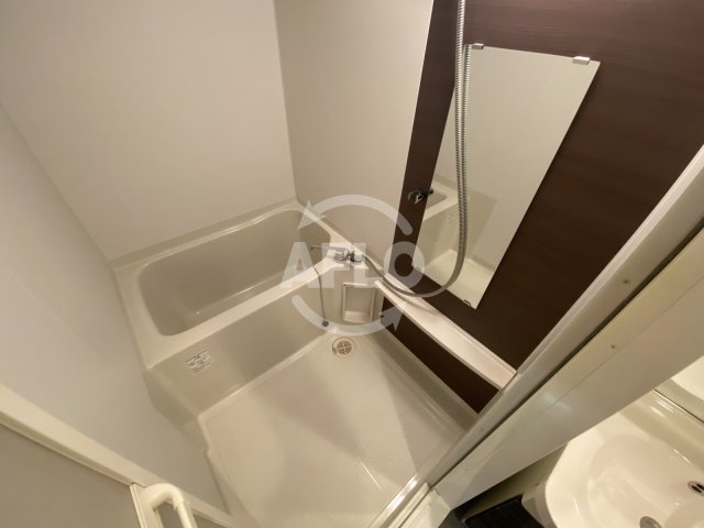 バス・シャワールーム　エスリード大阪天満宮　浴室