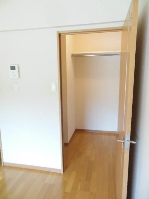 収納　★洋室のウォークインクローゼット★