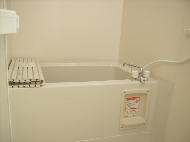 バス・シャワールーム　バストイレ別！