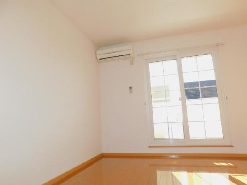 居室・リビング　図面と現状に相違がある場合には現状を優先