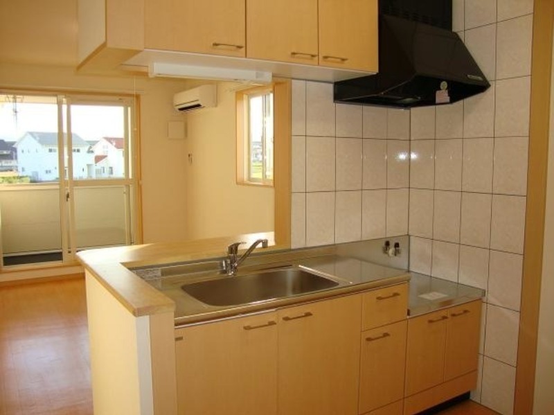 キッチン　図面と現状に相違がある場合には現状を優先