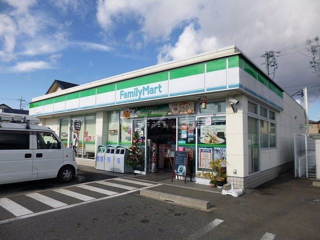 コンビニ　ファミリーマート 小牧東新町店（コンビニ）まで544m