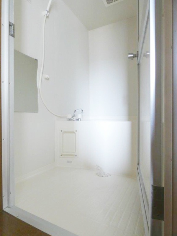 バス・シャワールーム　図面と現状に相違がある場合には現状を優先