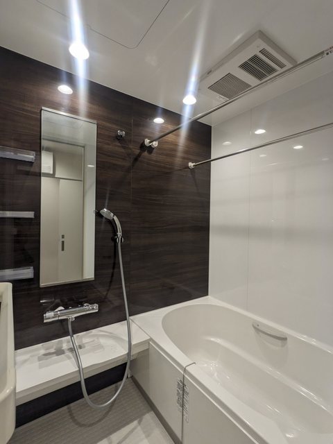 バス・シャワールーム