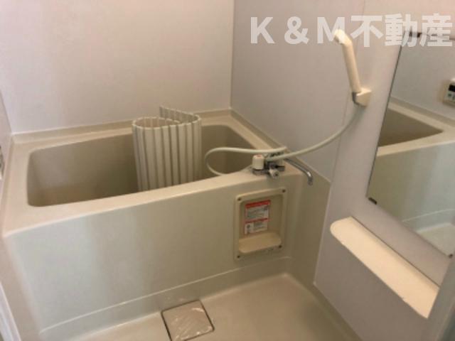 バス・シャワールーム　お風呂で日々の疲れを落としましょう