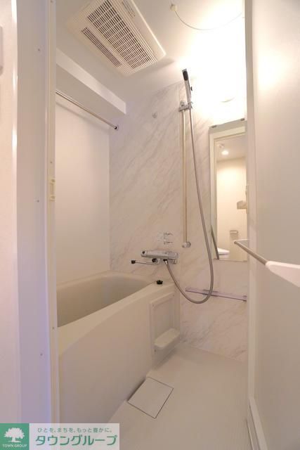 バス・シャワールーム　※写真は同タイプ住戸です。