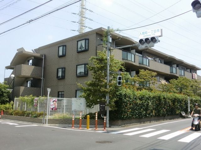 建物外観　★お洒落な外観タイル貼り・閑静な住宅街です★