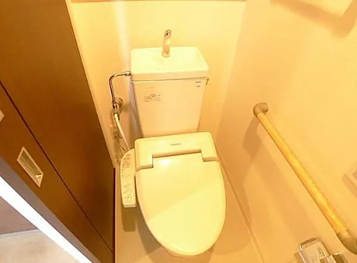 トイレ　別タイプ部屋　参考写真です