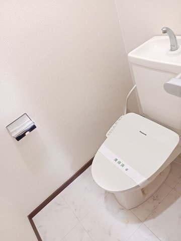 トイレ　落ち着いたトイレです