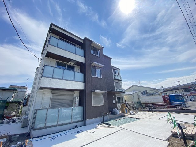 建物外観　積水ハウス施工の賃貸住宅シャーメゾン♪