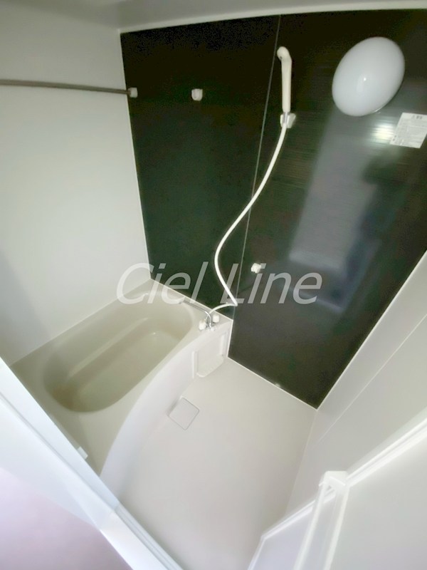 バス・シャワールーム　※室内写真は同物件内別タイプのイメージです