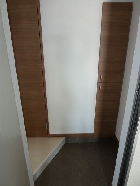 玄関　広々とした玄関です！