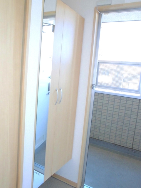 玄関　シューズボックス