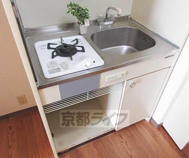 キッチン　コンパクトなキッチンです・