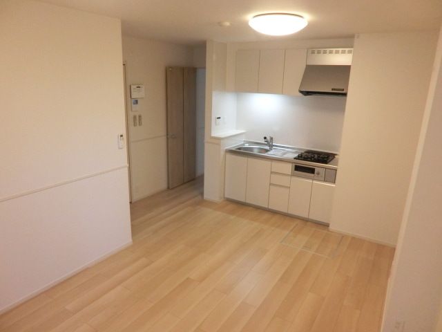 その他部屋・スペース　別角度のリビングです