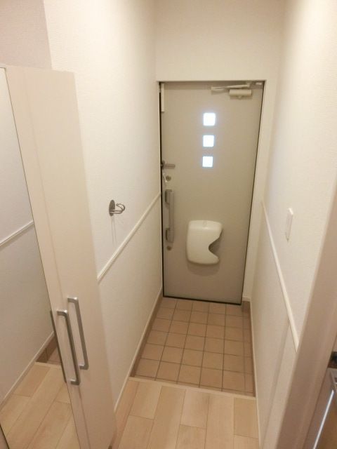 玄関　シューズボックス付きの玄関です