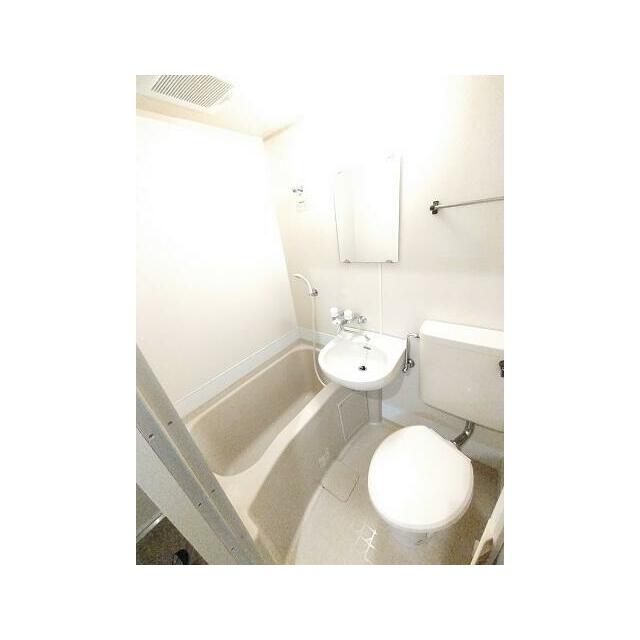 バス・シャワールーム　バストイレ併設