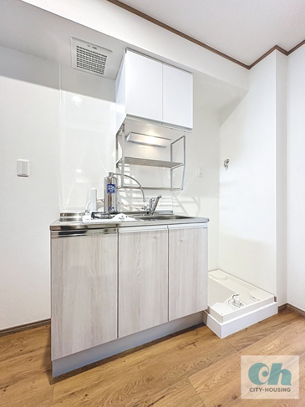 キッチン　ガスキッチン！収納あり！