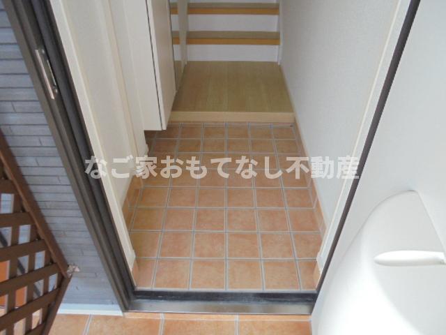 玄関　同型タイプ