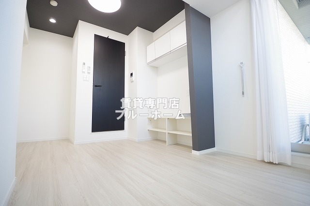 居室・リビング　7帖の洋室です！