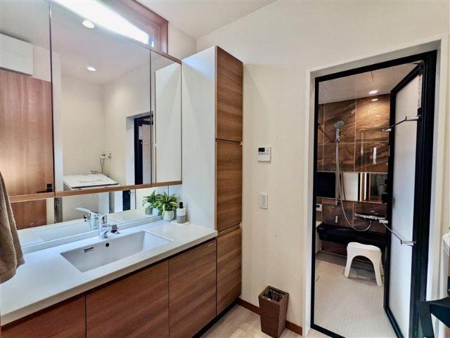 洗面設備　※家具はございません