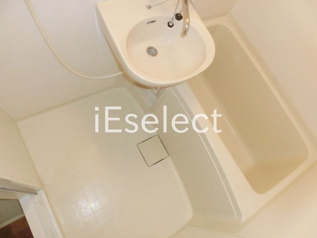 バス・シャワールーム　キレイなバスルーム！