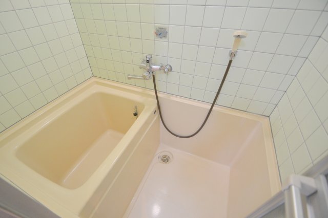 バス・シャワールーム　バスルーム