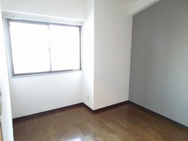 その他部屋・スペース　明るい洋室！