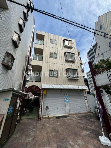 建物外観　外観は落ち着いています