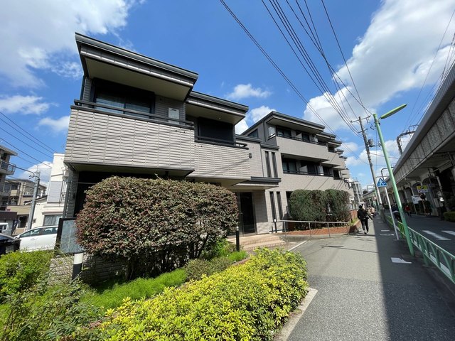 建物外観　耐震構造の旭化成へーベルメゾン