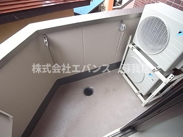バルコニー　お洗濯にも便利なバルコニー付き