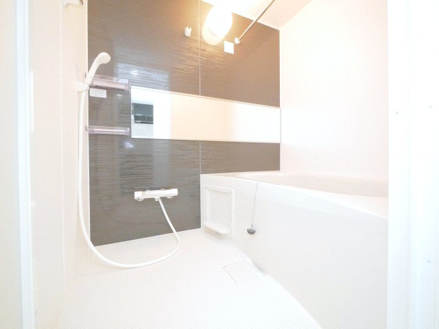 バス・シャワールーム　ゆったりとしたお風呂です♪