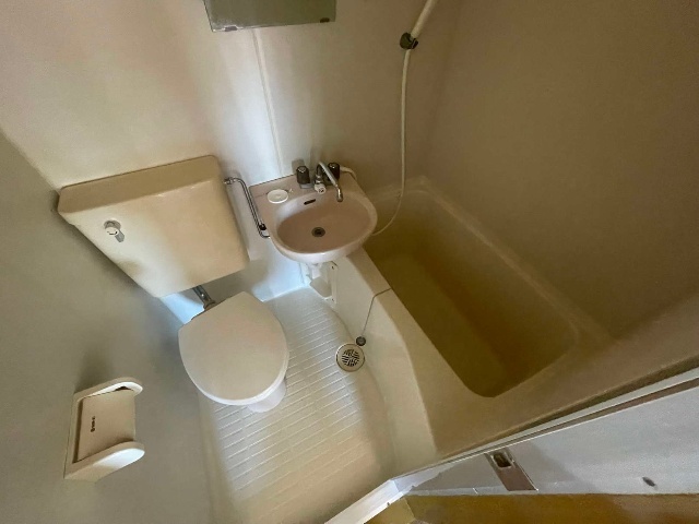 バス・シャワールーム　※同物件別号室の参考写真です。