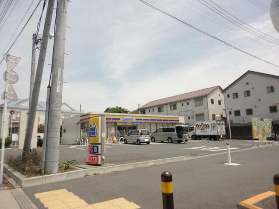 コンビニ　ミニストップ藤沢城南店（コンビニ）まで450m
