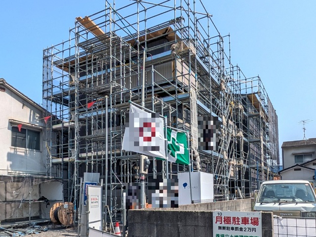 建物外観　建築中