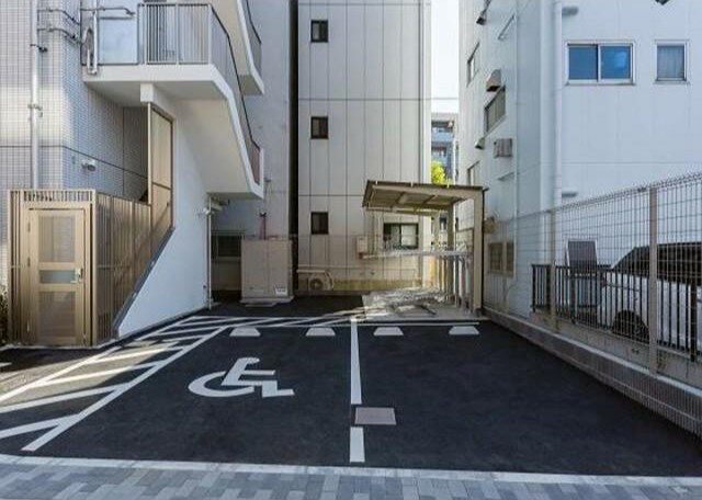 駐車場　駐車場