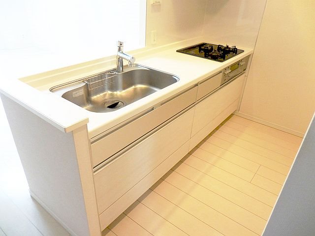 キッチン　同建物の別部屋の写真