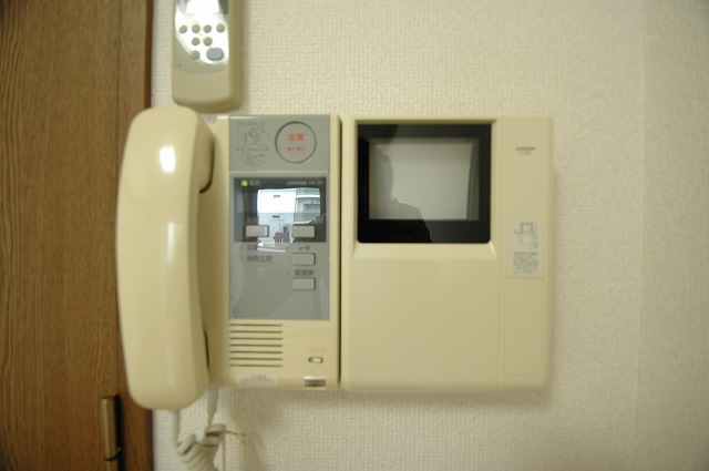 セキュリティ　モニター付きオートロック。