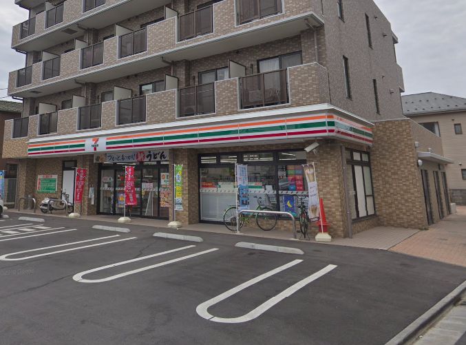 コンビニ　セブンイレブン 練馬春日町5丁目店（コンビニ）まで368m