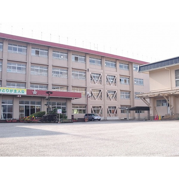 中学校　高知市立青柳中学校（中学校）まで1819m