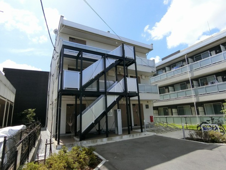 建物外観　【女性のお一人暮らしでも安心のセキュリティ♪】おすすめ！