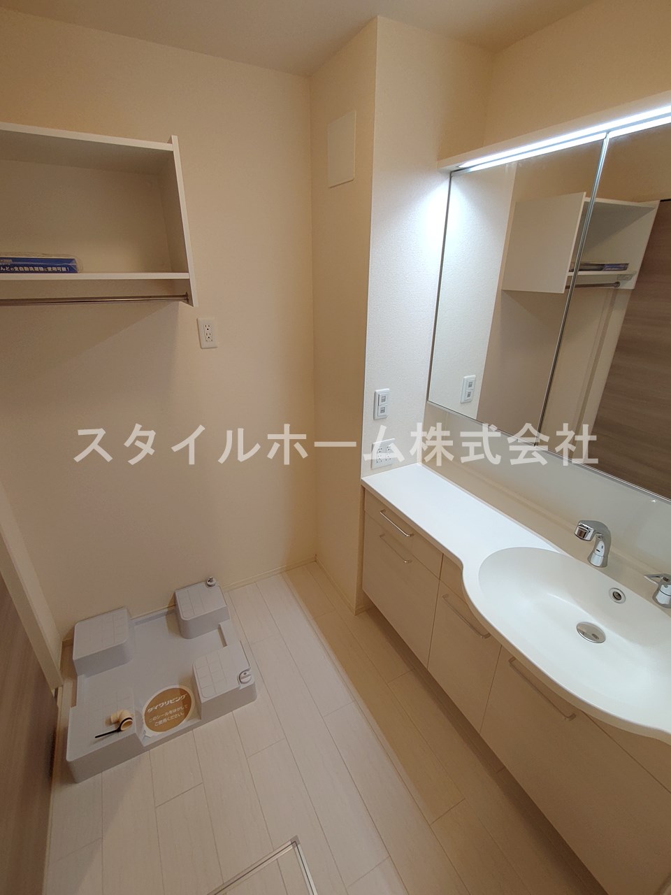 洗面設備　別部屋写真です。
