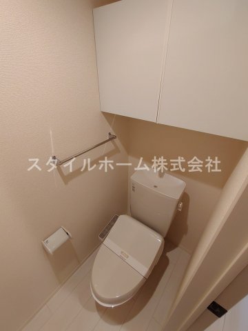 トイレ　別部屋写真です。