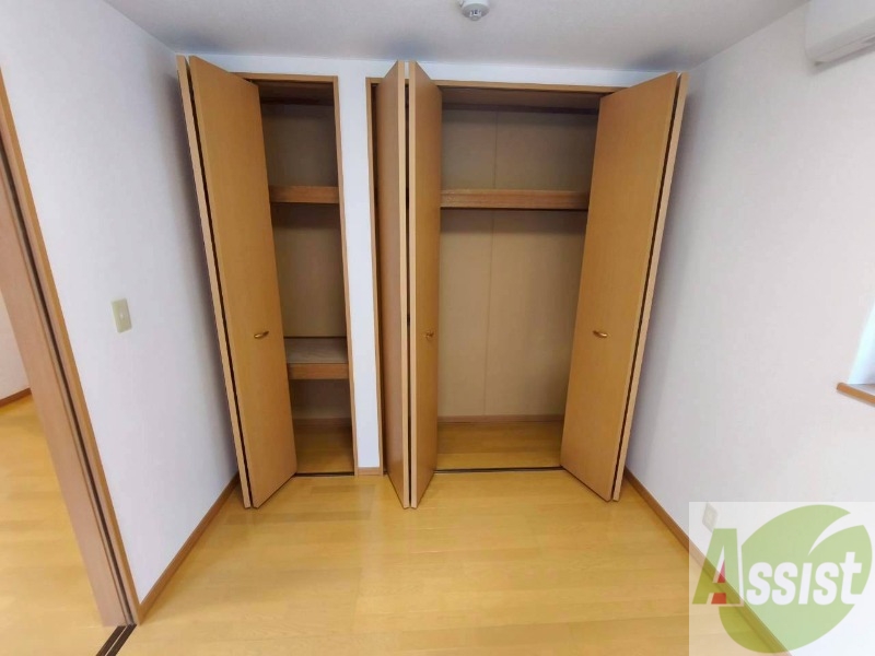 収納　クローゼットがありました。お洋服や荷物はここへ