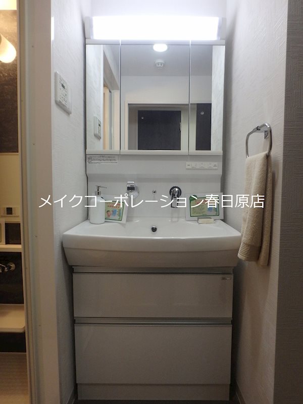 洗面設備　写真は同型タイプ