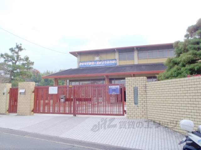 小学校　藤城小学校（小学校）まで870m